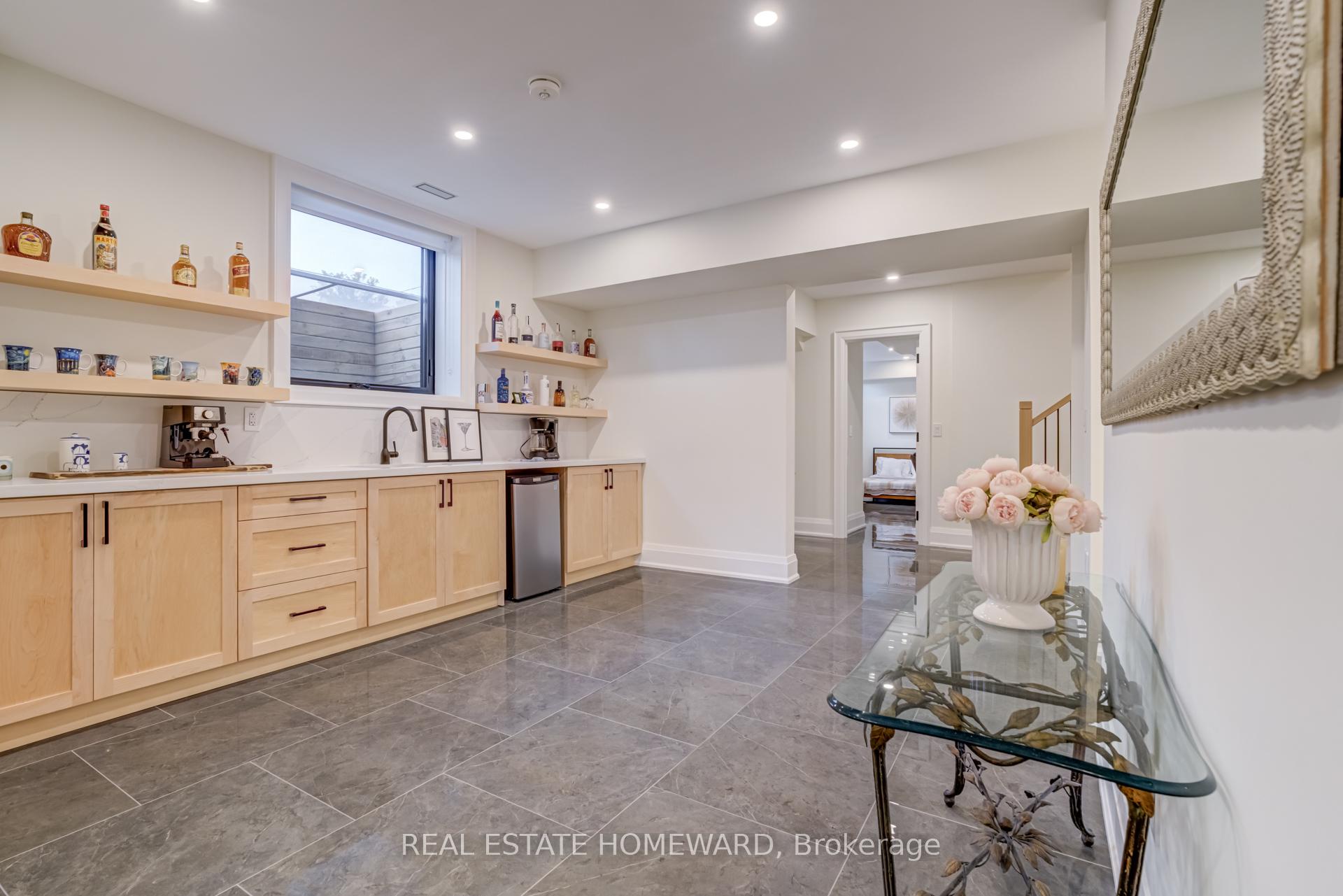 Photo 43 of 5 Taylor Drive, Toronto, East York — HOMEH