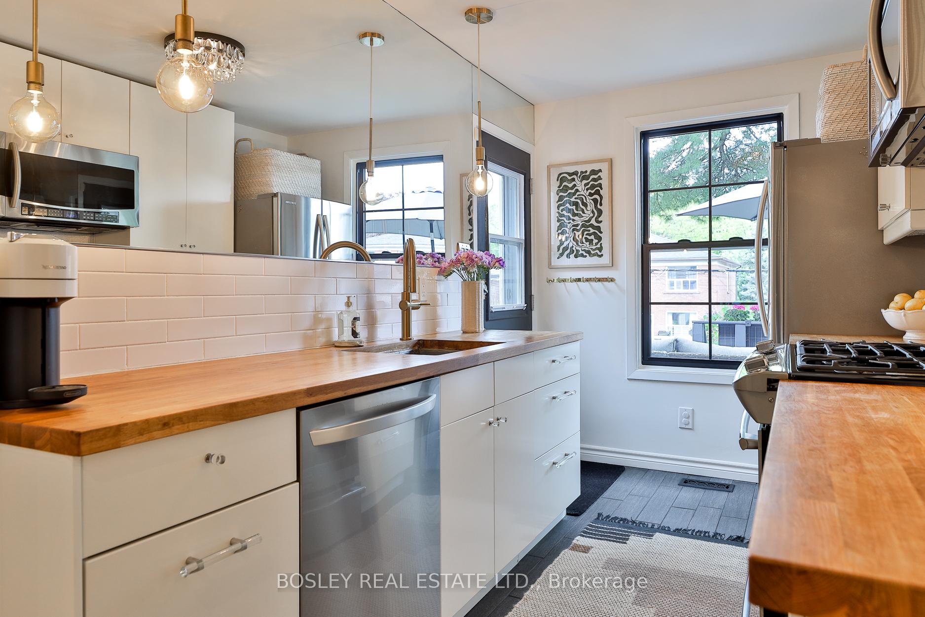 Photo 14 of 320 Highfield Road, Toronto, Greenwood-Coxwell — HOMEH