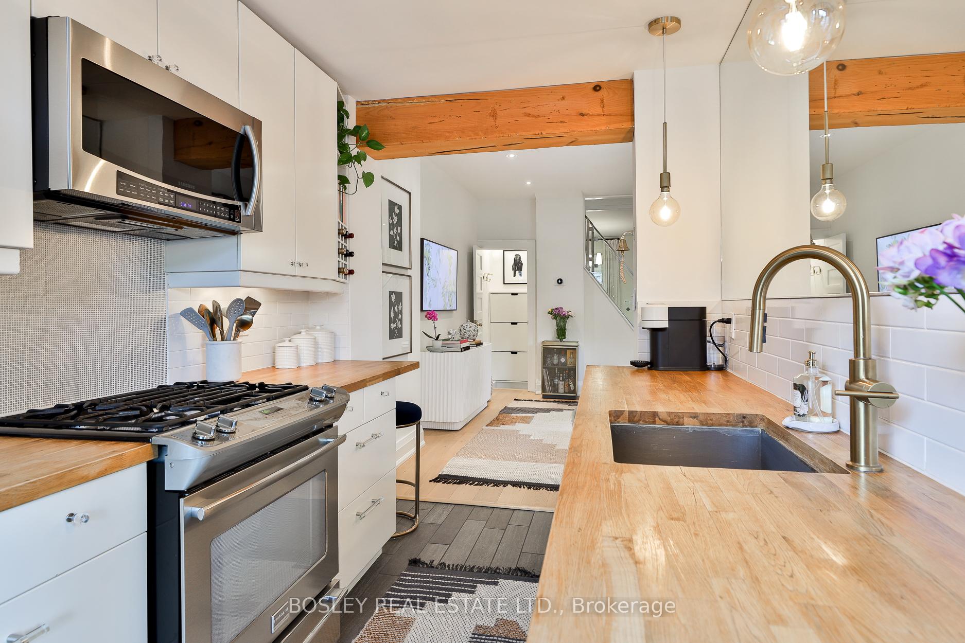 Photo 16 of 320 Highfield Road, Toronto, Greenwood-Coxwell — HOMEH