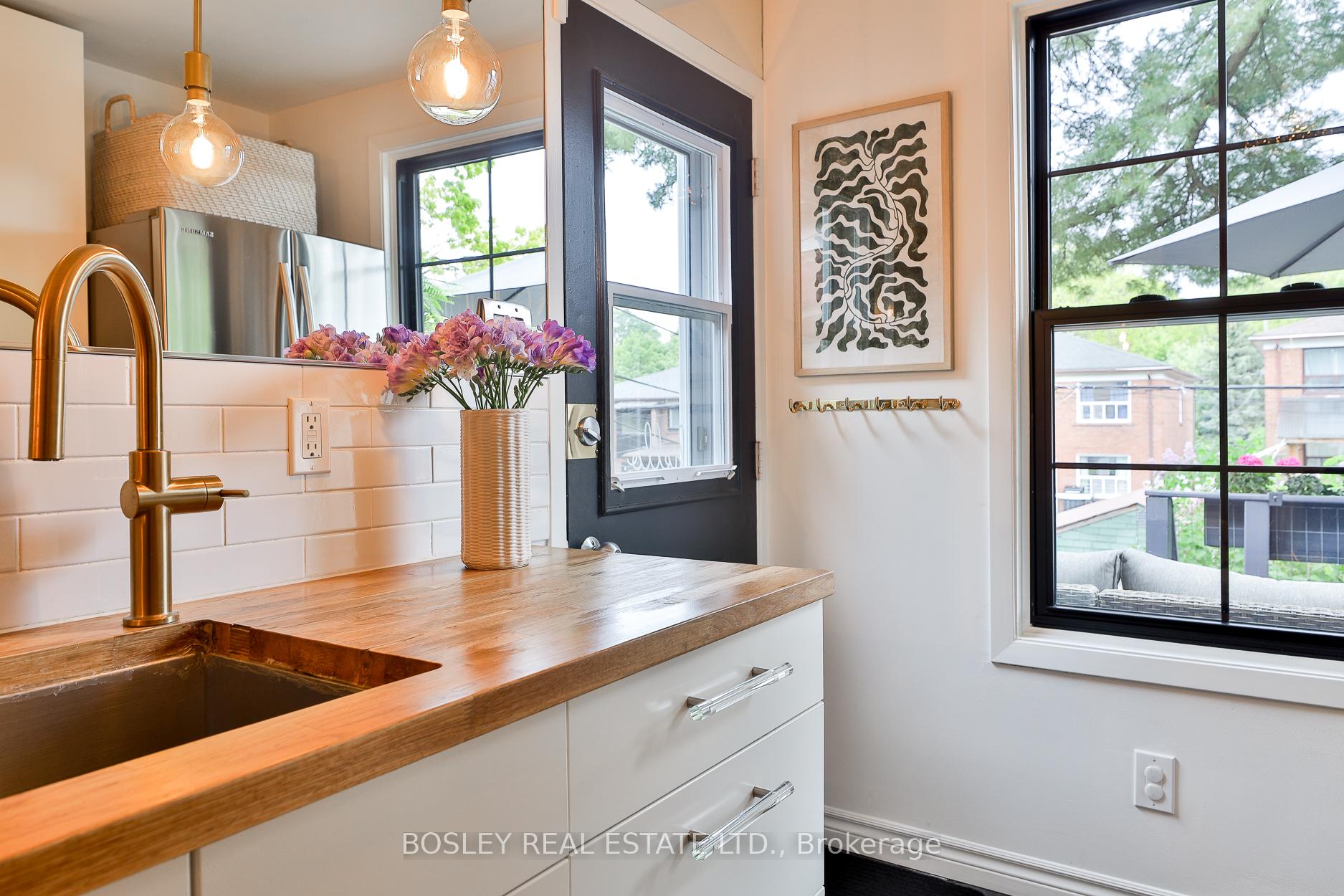 Photo 17 of 320 Highfield Road, Toronto, Greenwood-Coxwell — HOMEH