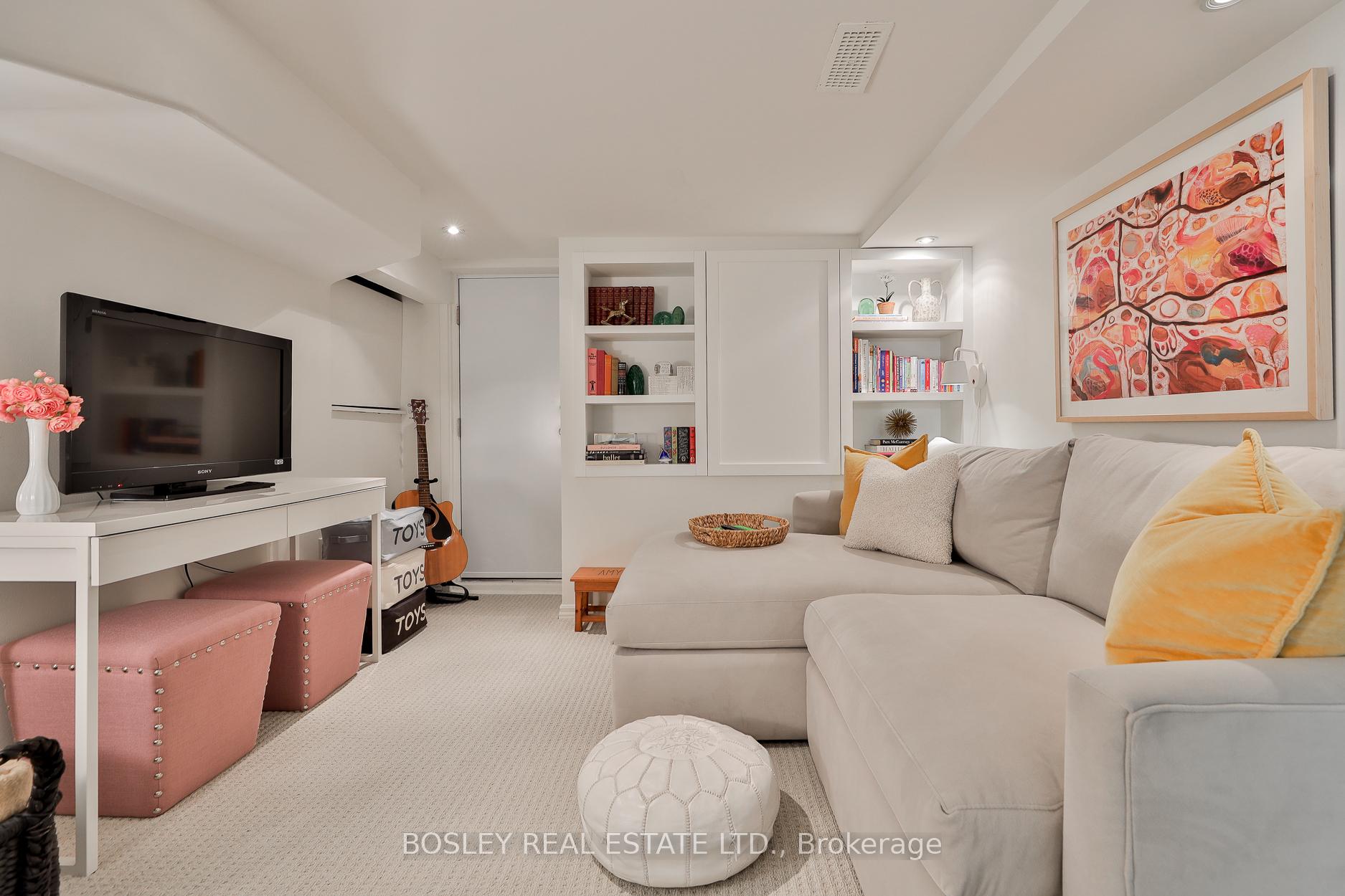 Photo 31 of 320 Highfield Road, Toronto, Greenwood-Coxwell — HOMEH