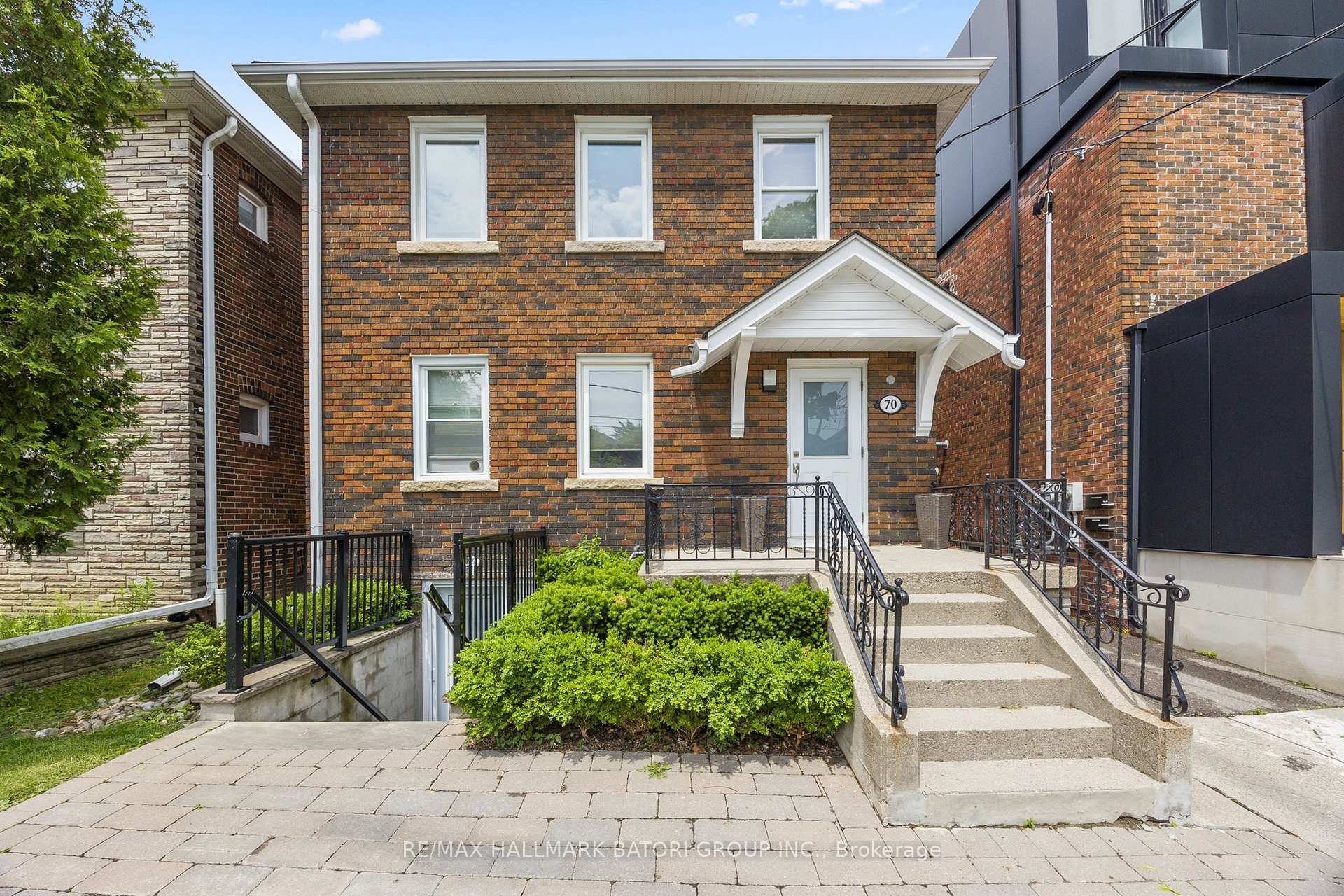 Front of Unit Main, 70 Burnaby Boulevard