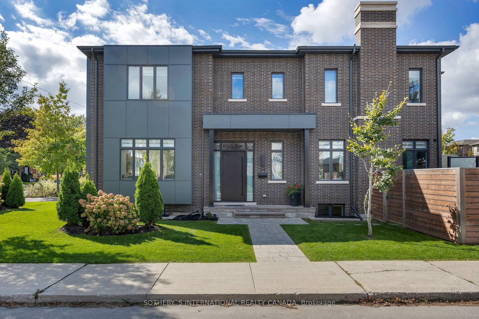 Photo 7 of 146 Divadale Drive, Toronto, Leaside — HOMEH