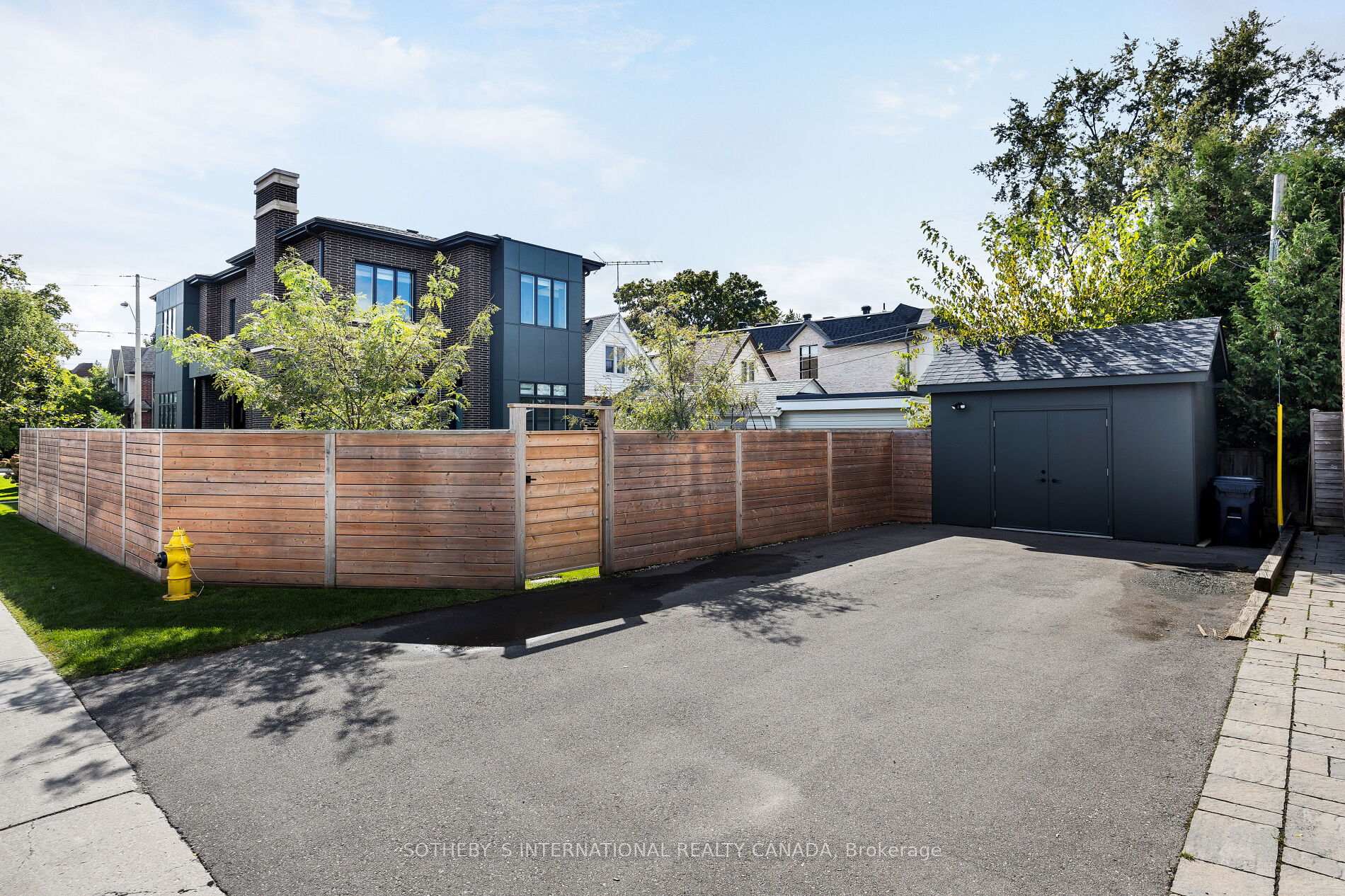 Photo 21 of 146 Divadale Drive, Toronto, Leaside — HOMEH