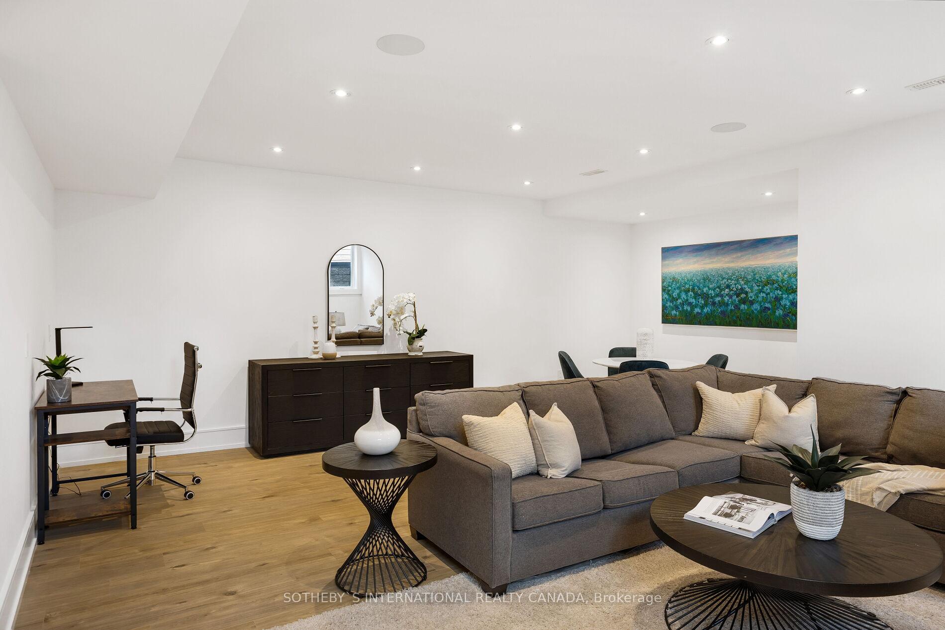 Photo 34 of 146 Divadale Drive, Toronto, Leaside — HOMEH