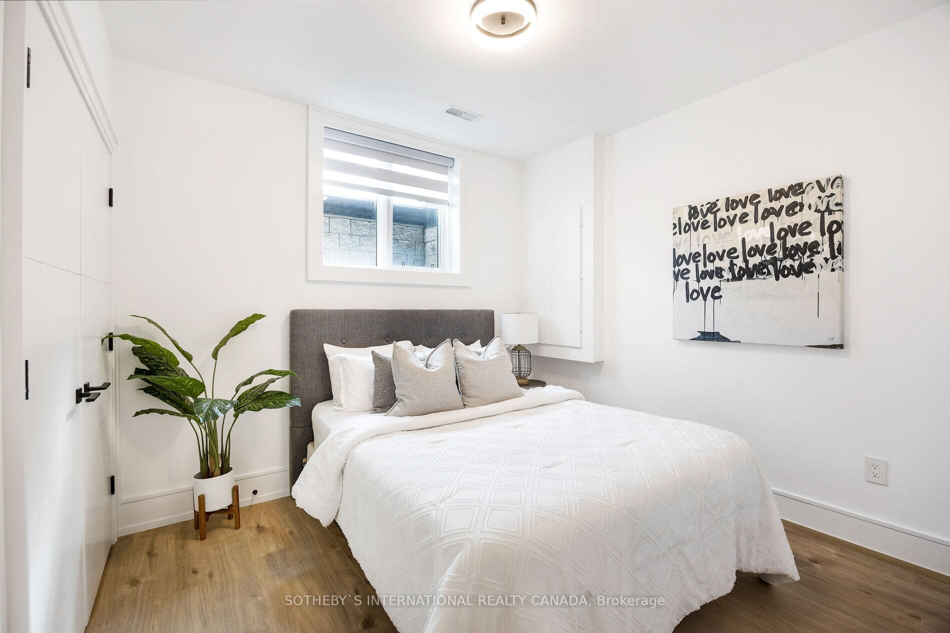 Photo 33 of 146 Divadale Drive, Toronto, Leaside — HOMEH