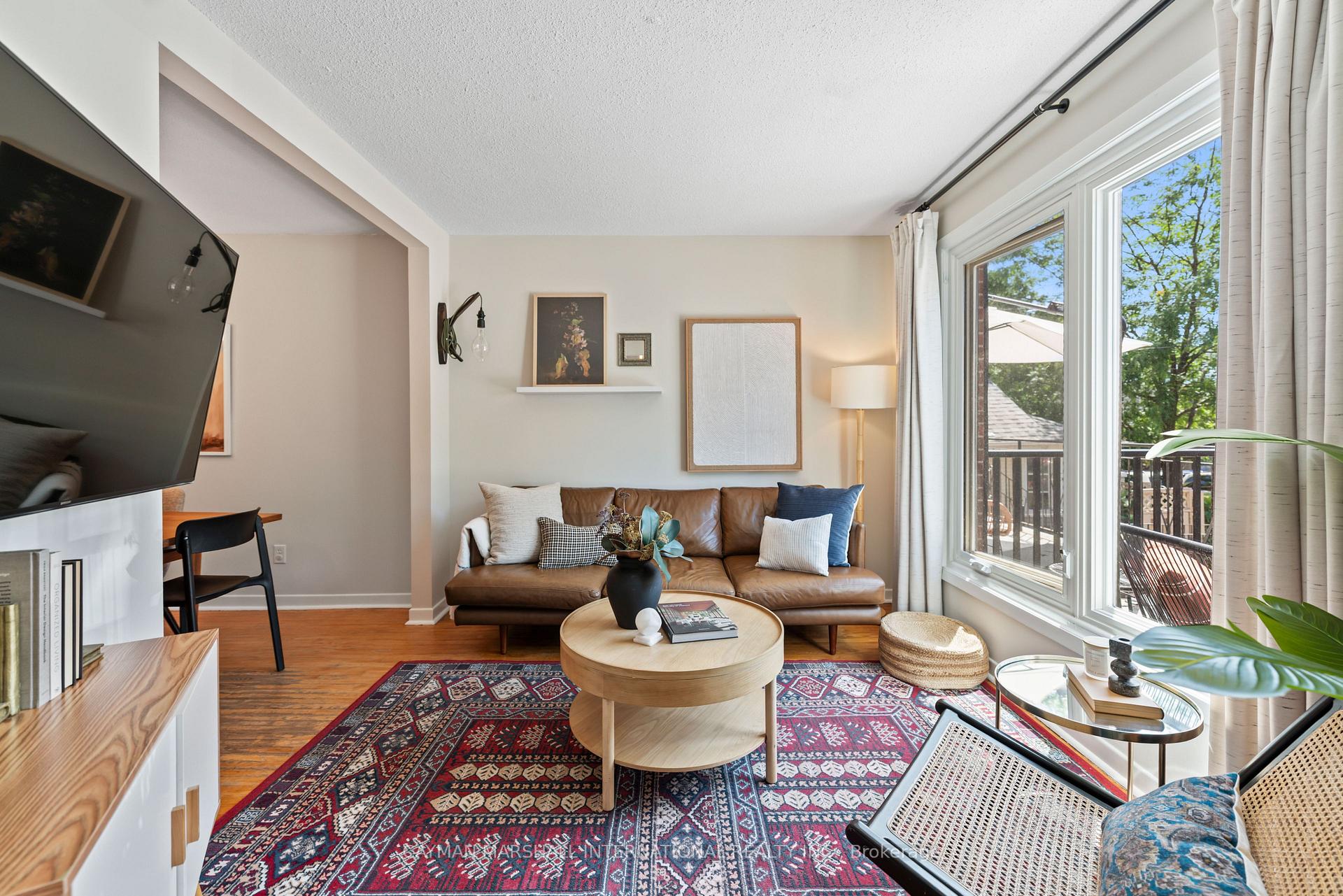 Photo 5 of 467 Rhodes Avenue, Toronto, Greenwood-Coxwell — HOMEH