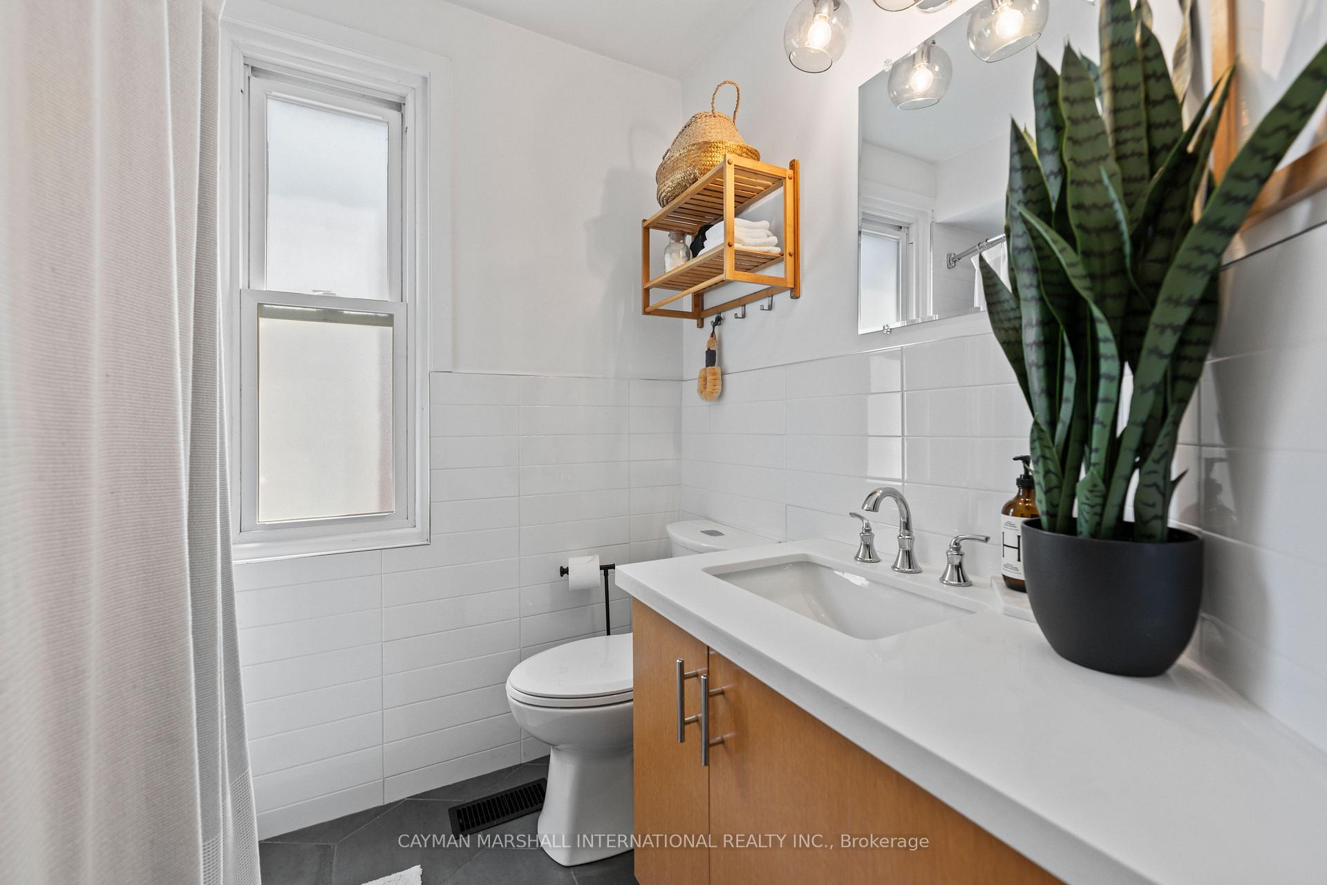 Photo 30 of 467 Rhodes Avenue, Toronto, Greenwood-Coxwell — HOMEH