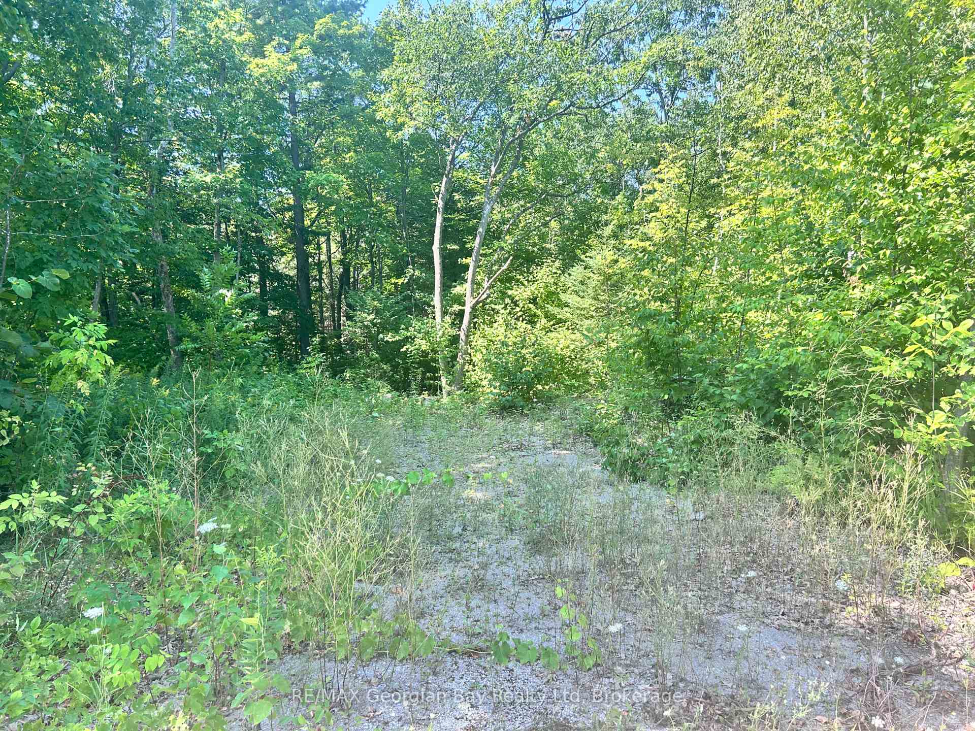 Photo 2 of 224 First Avenue, Tay, Port McNicoll — HOMEH