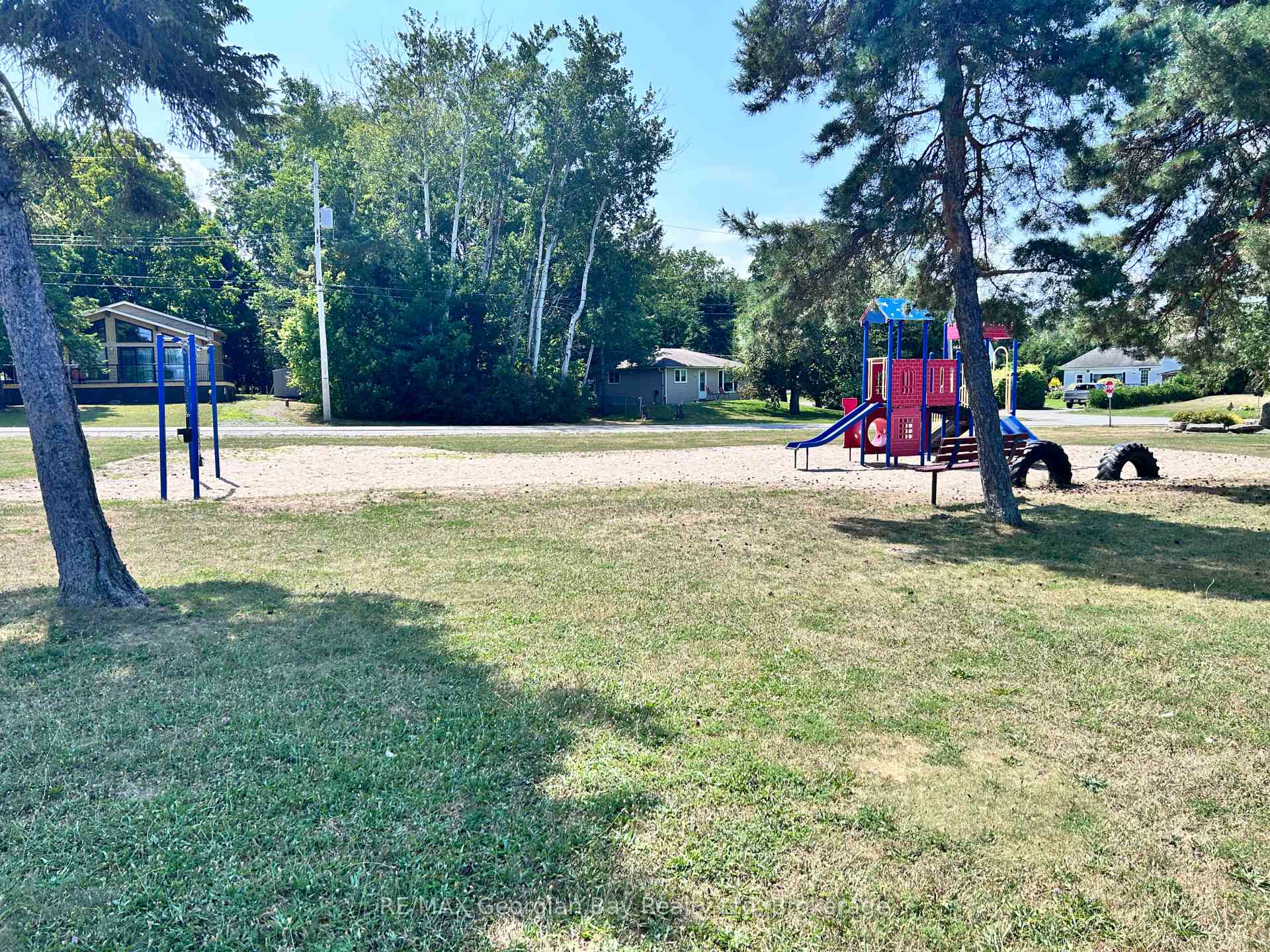 Photo 11 of 224 First Avenue, Tay, Port McNicoll — HOMEH