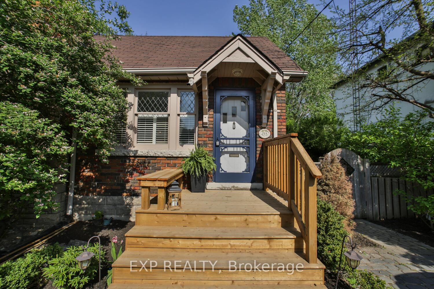 Photo 3 of 215 Sutherland Drive, Toronto, Leaside — HOMEH