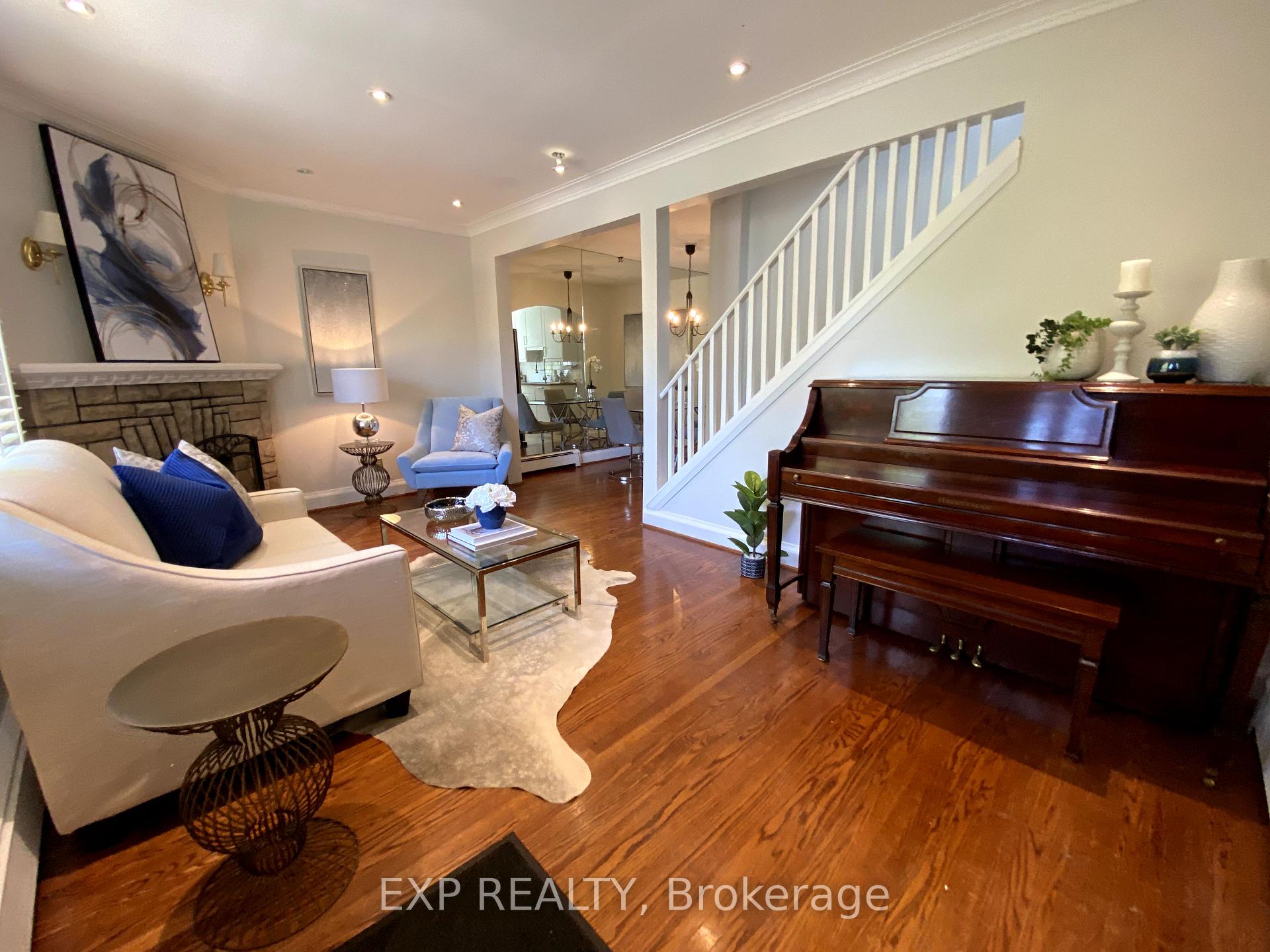 Photo 8 of 215 Sutherland Drive, Toronto, Leaside — HOMEH