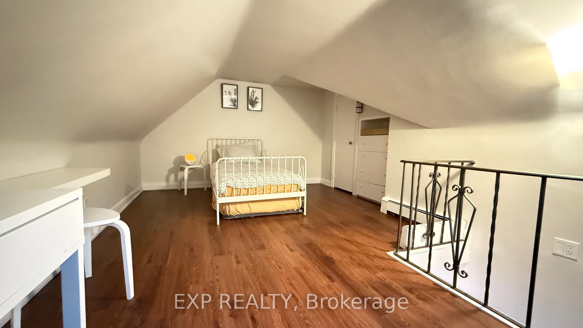Photo 12 of 215 Sutherland Drive, Toronto, Leaside — HOMEH