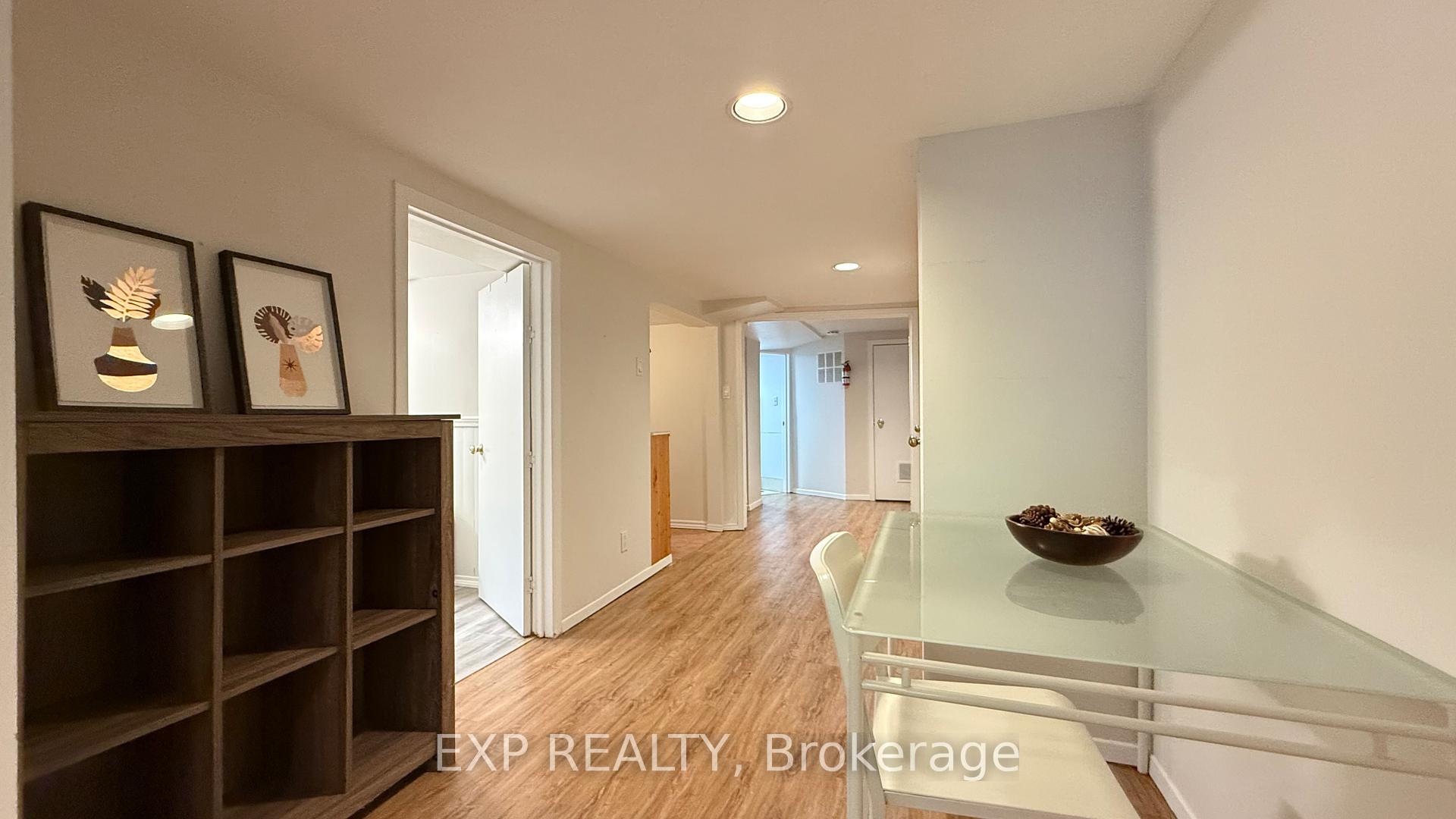 Photo 15 of 215 Sutherland Drive, Toronto, Leaside — HOMEH