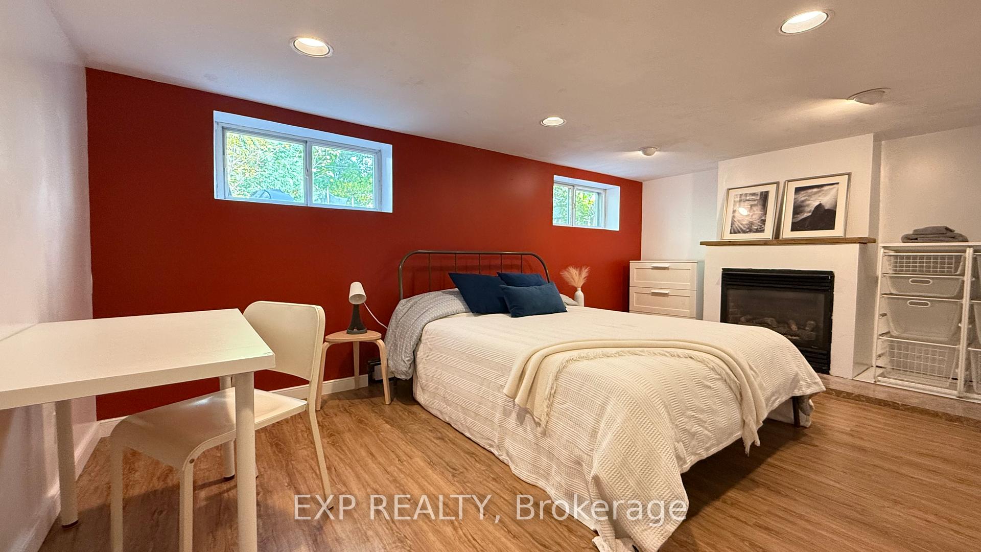 Photo 18 of 215 Sutherland Drive, Toronto, Leaside — HOMEH