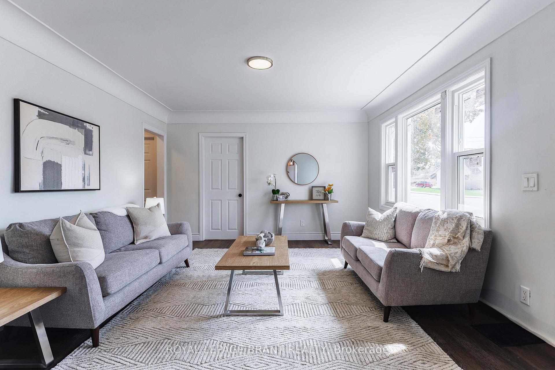 Photo 11 of 17 Hardy Avenue, Tillsonburg — HOMEH