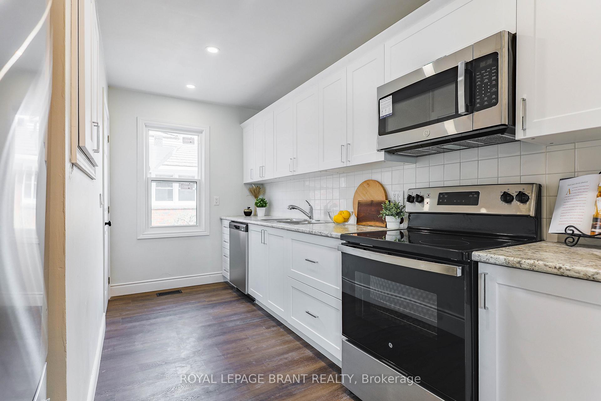 Photo 16 of 17 Hardy Avenue, Tillsonburg — HOMEH