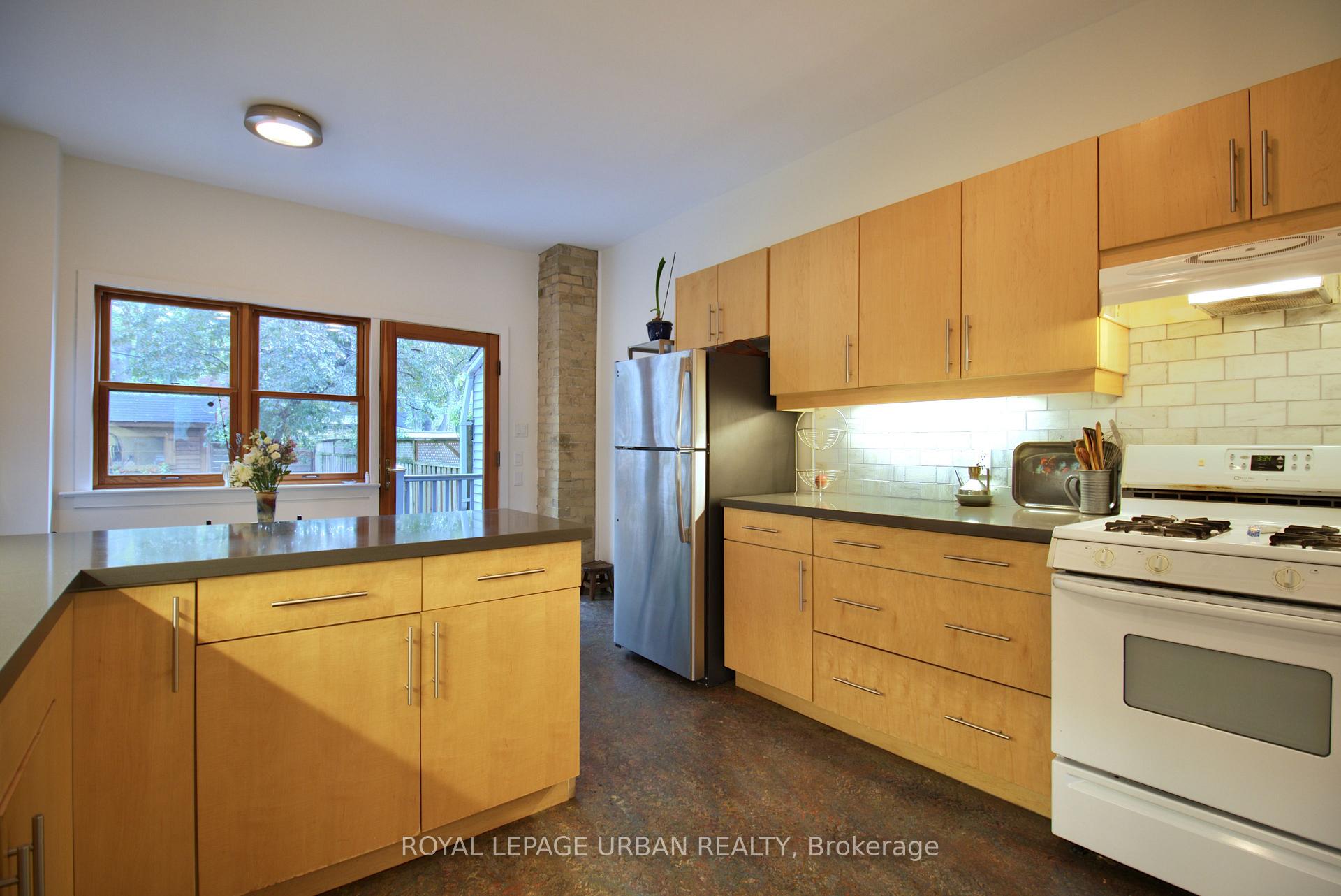 Photo 8 of 277 Booth Avenue, Toronto, South Riverdale — HOMEH