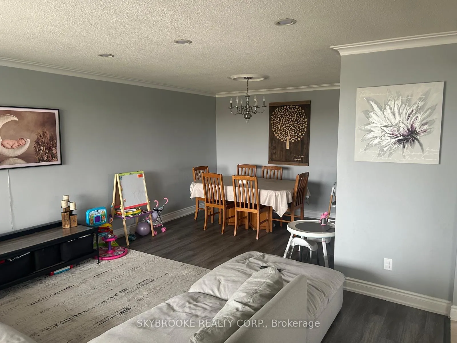 Photo 15 of 22 Button Road, Vaughan, West Woodbridge — HOMEH