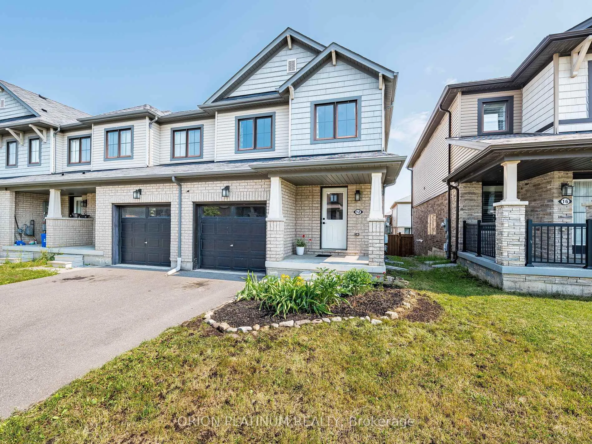 Photo 1 of 12 Bradshaw Drive, Hamilton, Stoney Creek Mountain — HOMEH