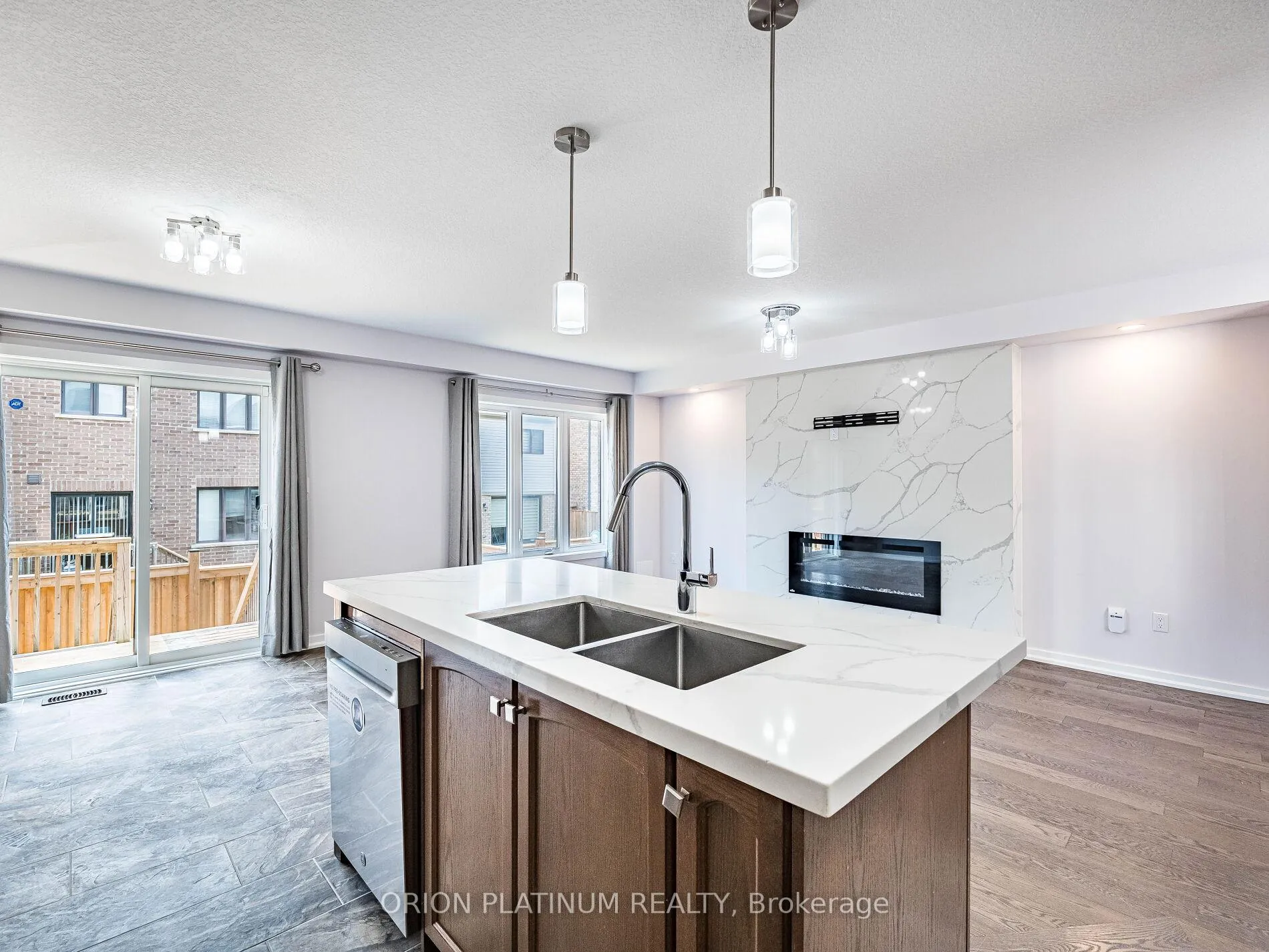 Photo 16 of 12 Bradshaw Drive, Hamilton, Stoney Creek Mountain — HOMEH