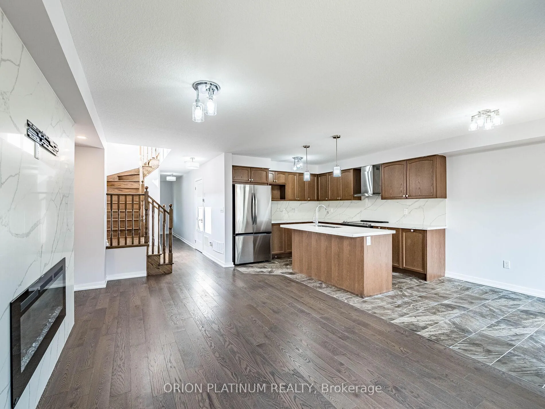 Photo 19 of 12 Bradshaw Drive, Hamilton, Stoney Creek Mountain — HOMEH