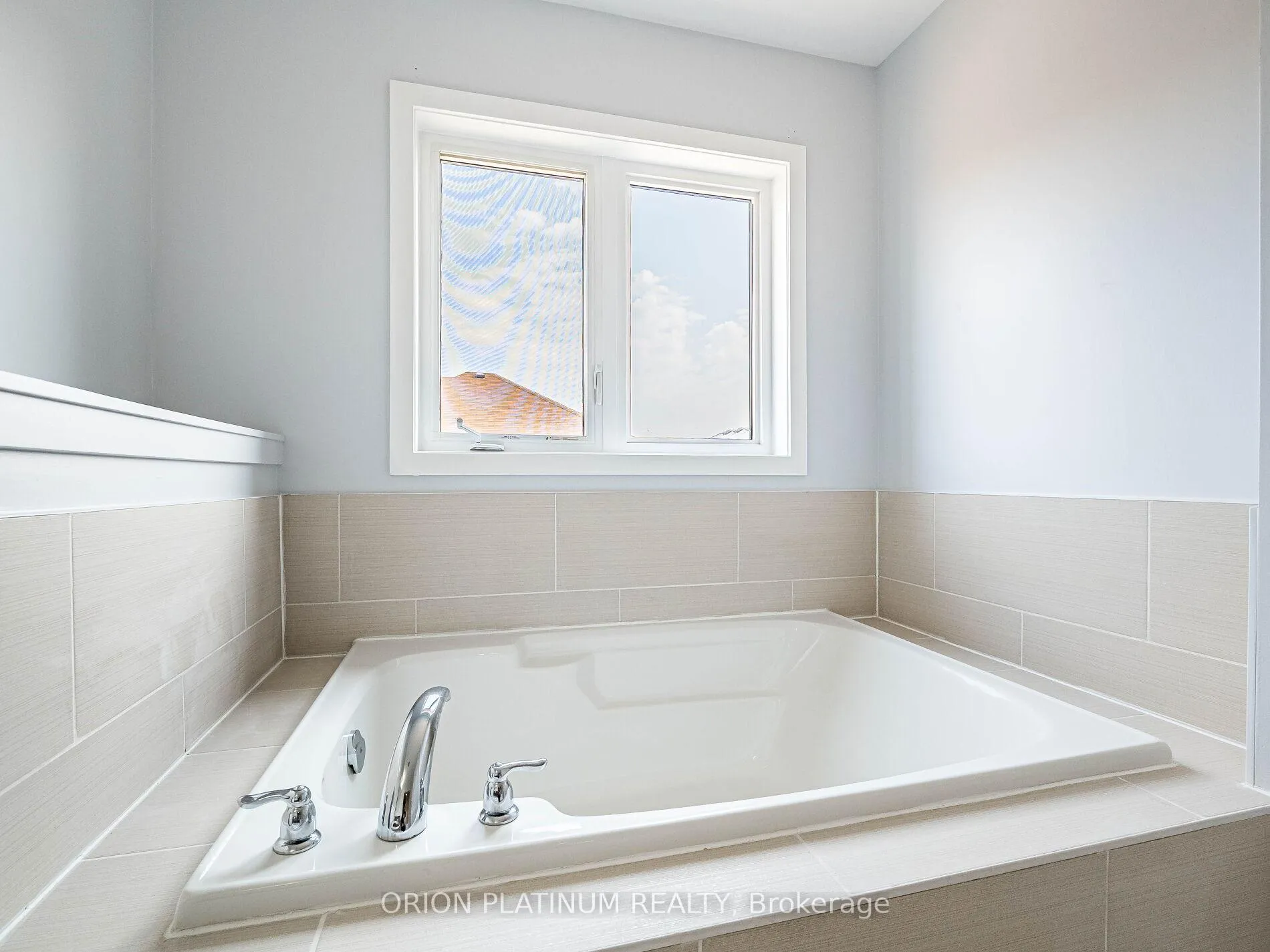 Photo 28 of 12 Bradshaw Drive, Hamilton, Stoney Creek Mountain — HOMEH