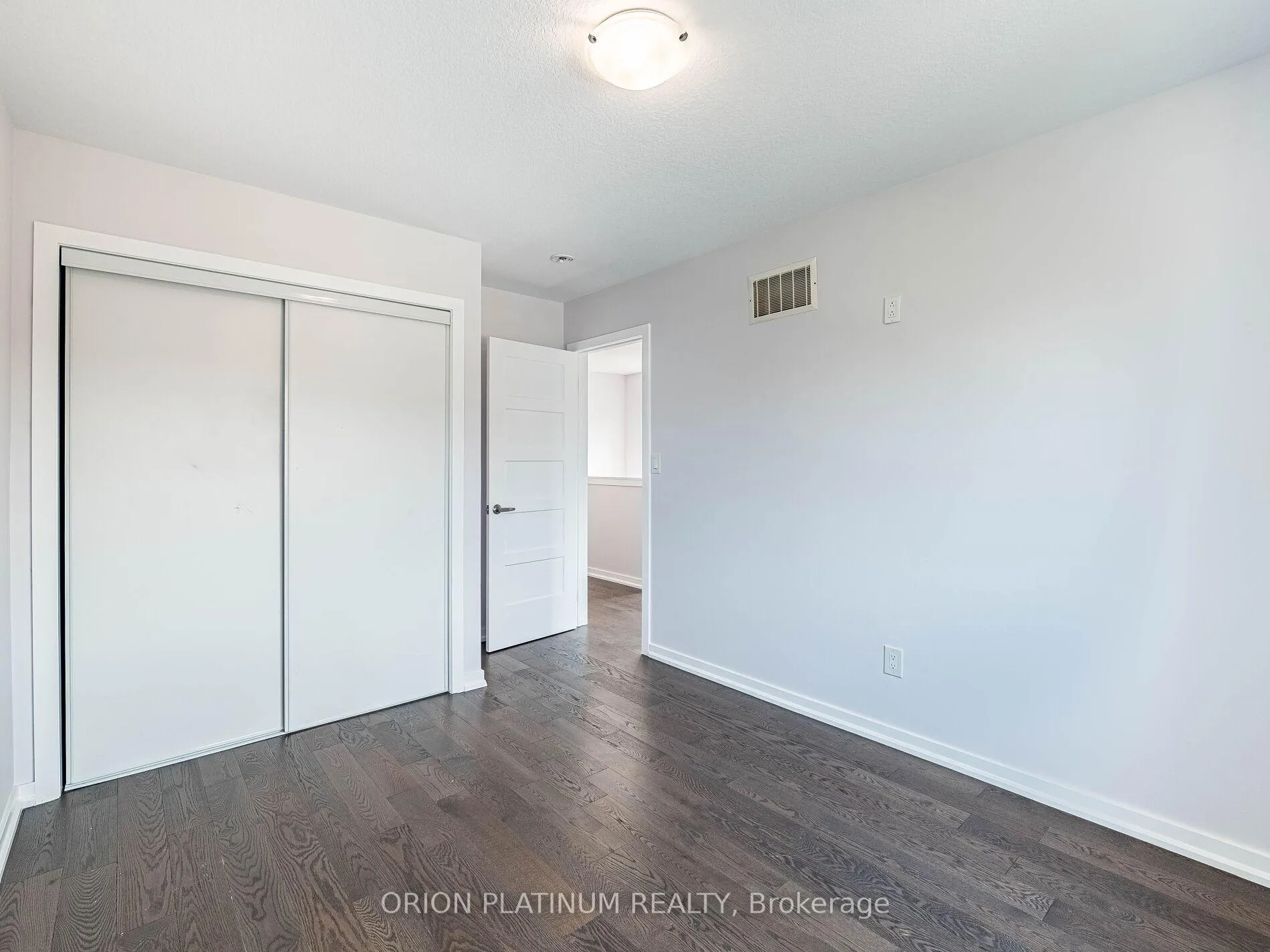 Photo 33 of 12 Bradshaw Drive, Hamilton, Stoney Creek Mountain — HOMEH