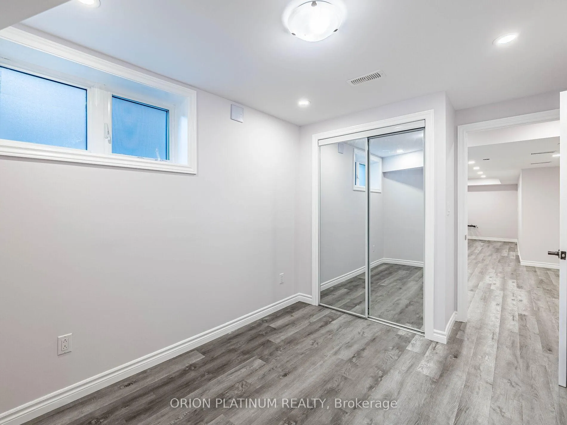 Photo 44 of 12 Bradshaw Drive, Hamilton, Stoney Creek Mountain — HOMEH
