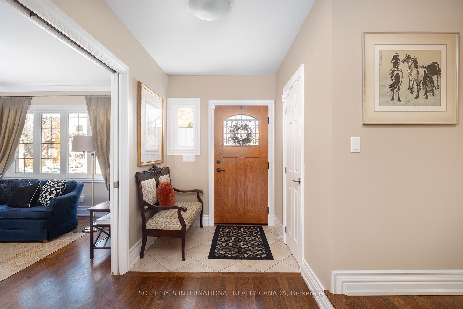 Photo 2 of 35 Sharron Drive, Toronto, Leaside — HOMEH