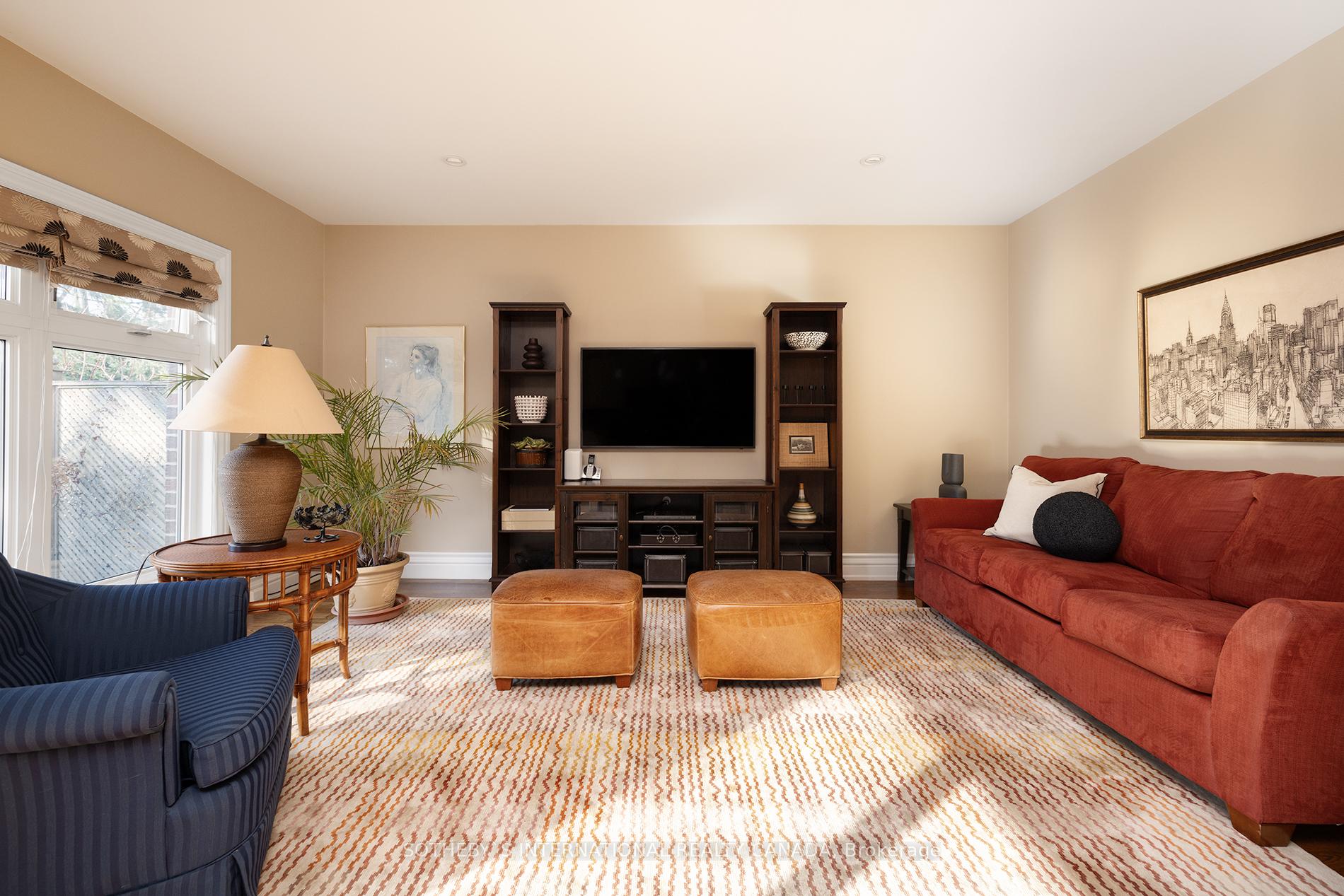 Photo 17 of 35 Sharron Drive, Toronto, Leaside — HOMEH