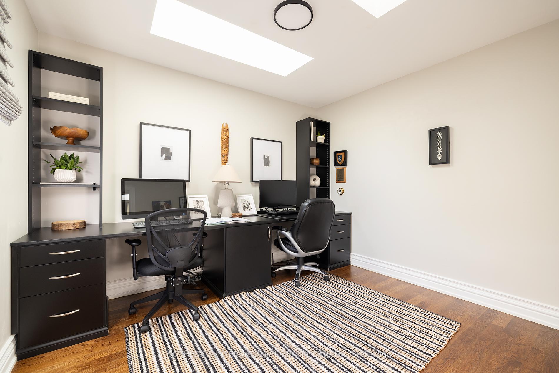 Photo 11 of 35 Sharron Drive, Toronto, Leaside — HOMEH