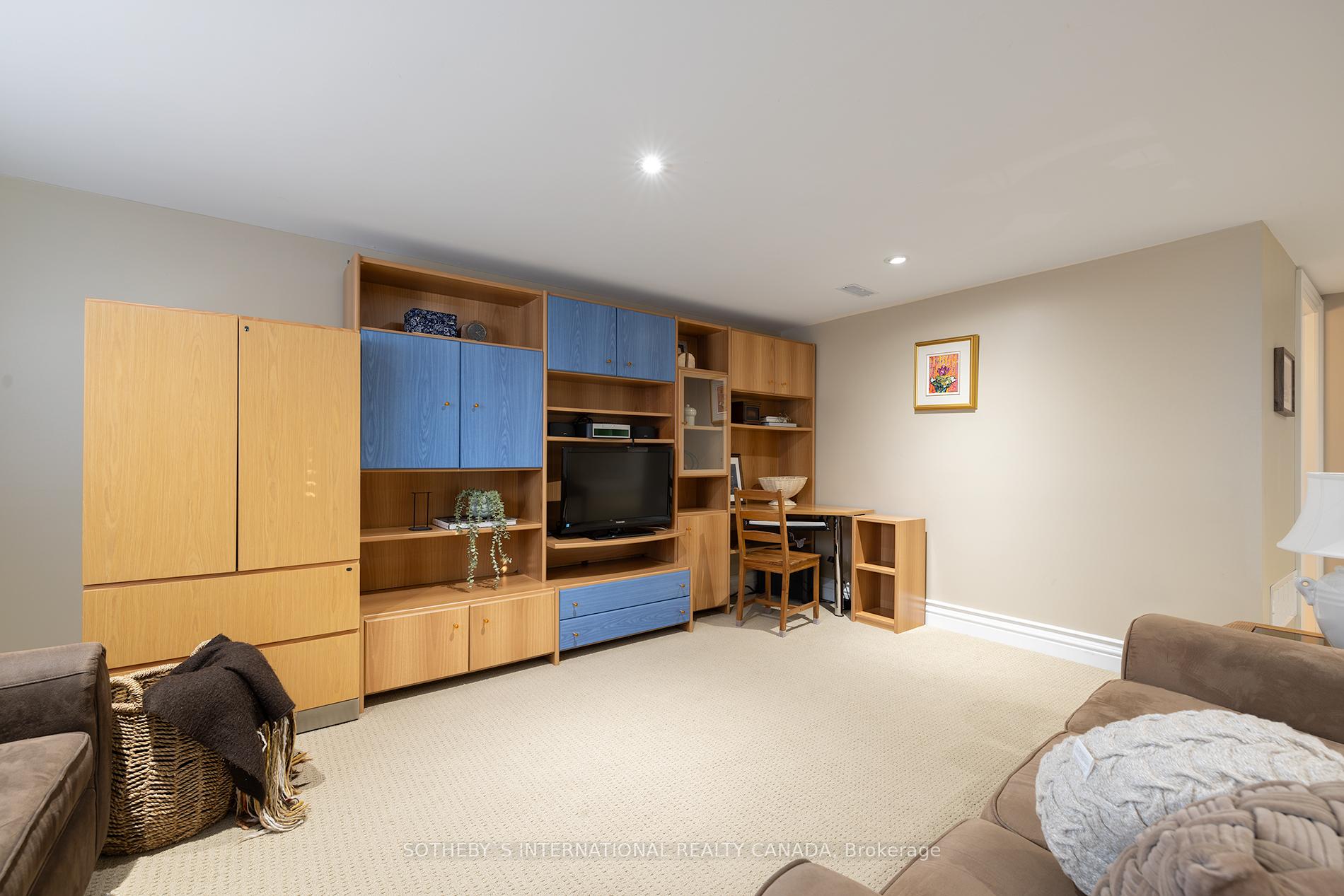 Photo 26 of 35 Sharron Drive, Toronto, Leaside — HOMEH