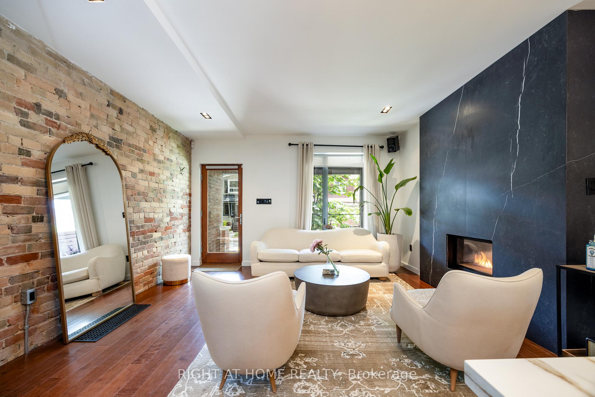Photo 2 of 128 Booth Avenue, Toronto, South Riverdale — HOMEH