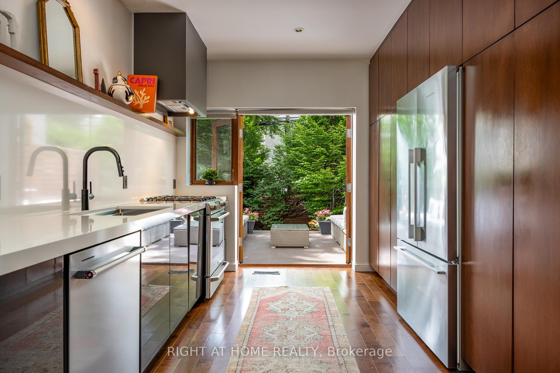 Photo 7 of 128 Booth Avenue, Toronto, South Riverdale — HOMEH