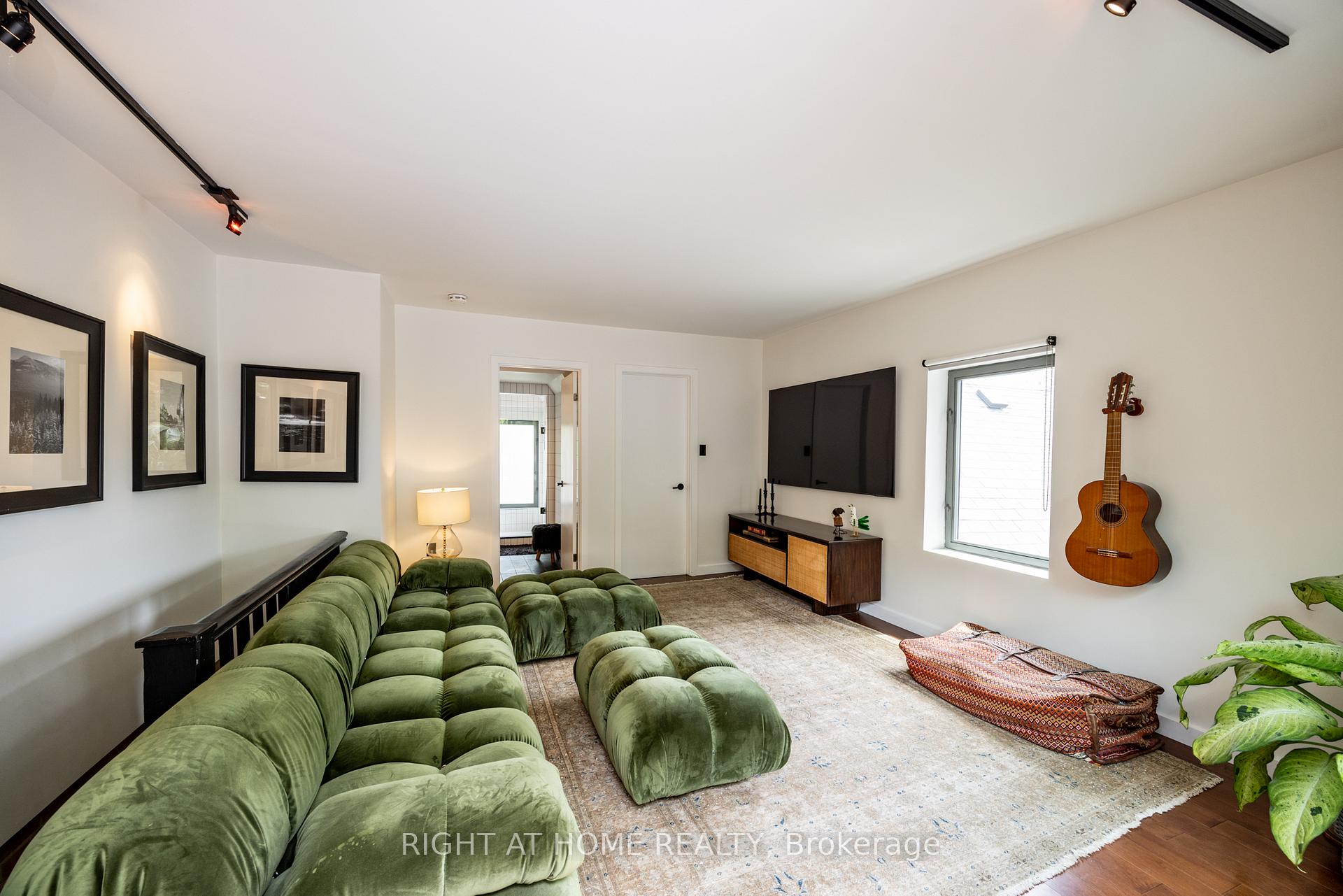 Photo 14 of 128 Booth Avenue, Toronto, South Riverdale — HOMEH