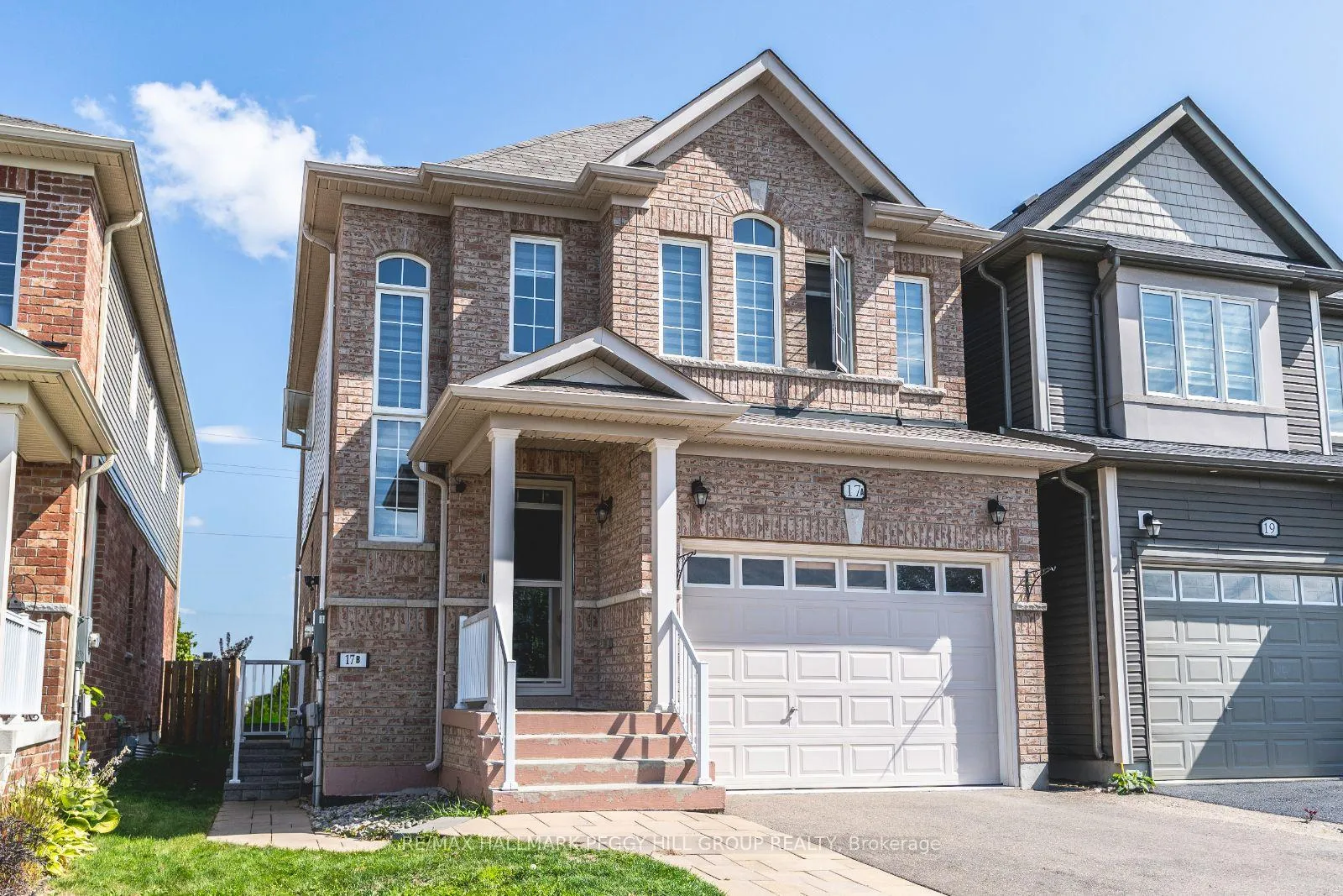 Front of Unit Lower, 17 Wagner Crescent