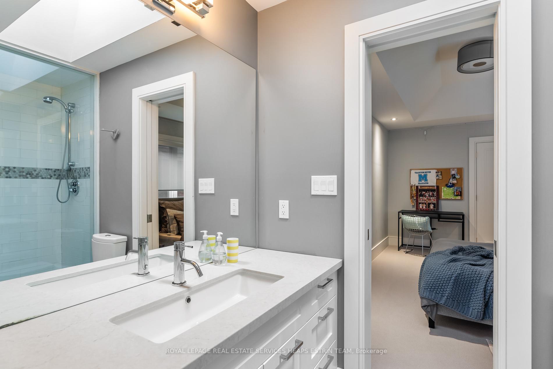 Photo 25 of 235 Bessborough Drive, Toronto, Leaside — HOMEH
