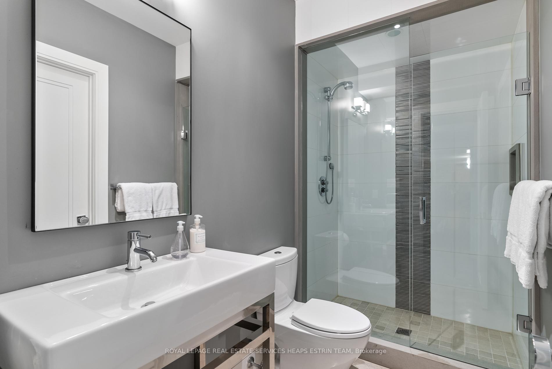 Photo 35 of 235 Bessborough Drive, Toronto, Leaside — HOMEH