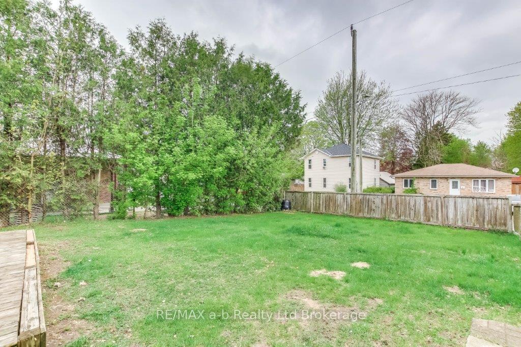 Photo 32 of 9 Duncan Street, Tillsonburg — HOMEH