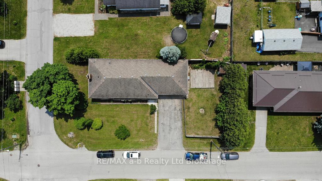 Photo 36 of 9 Duncan Street, Tillsonburg — HOMEH