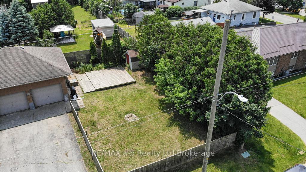 Photo 37 of 9 Duncan Street, Tillsonburg — HOMEH