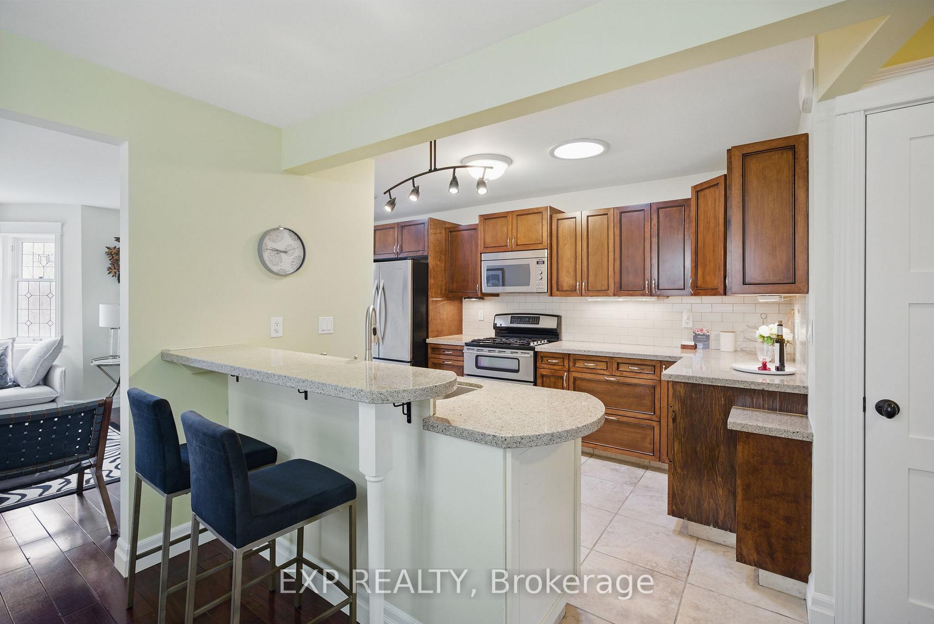 Photo 10 of 55 Don Valley Drive, Toronto, Broadview North — HOMEH