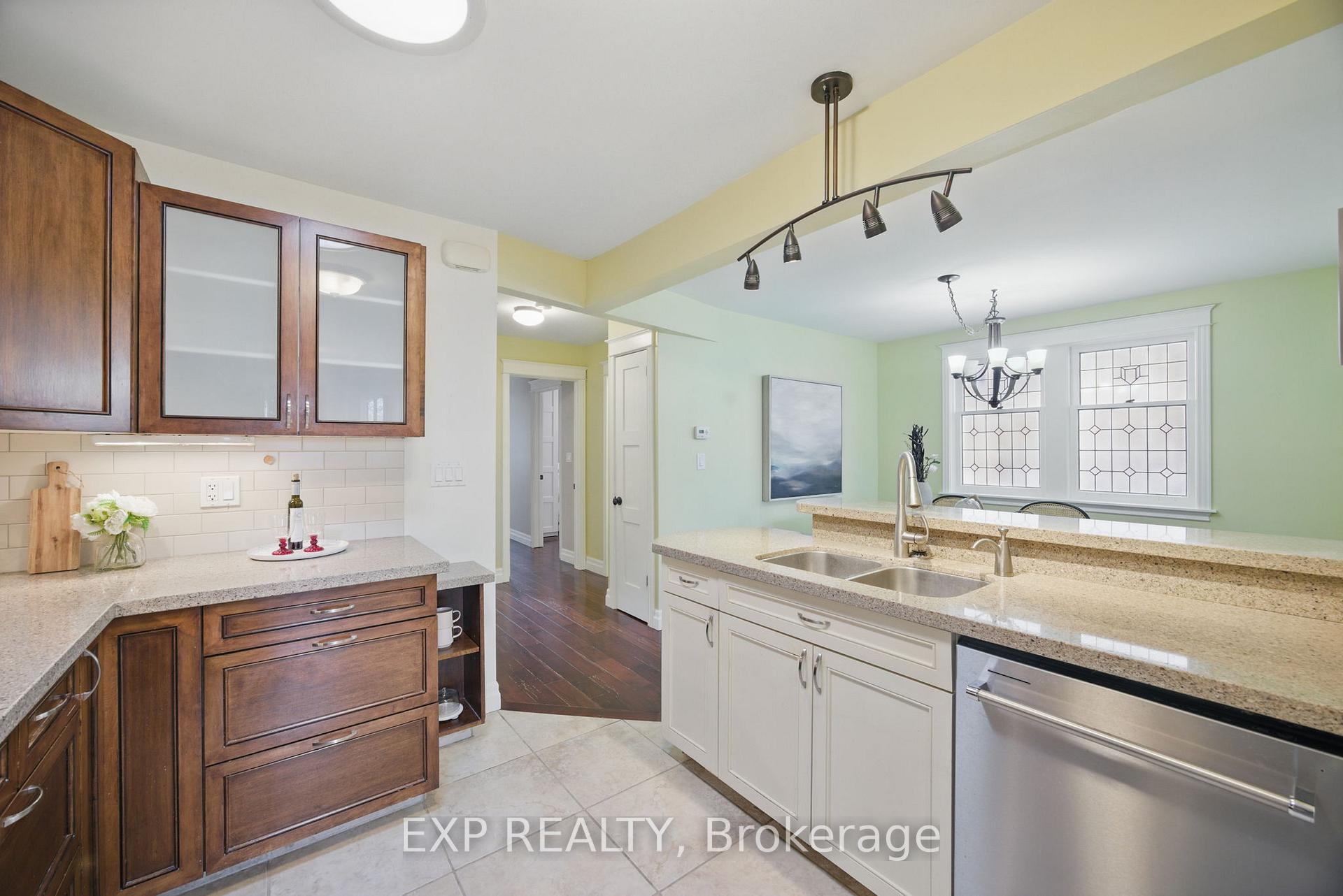 Photo 13 of 55 Don Valley Drive, Toronto, Broadview North — HOMEH