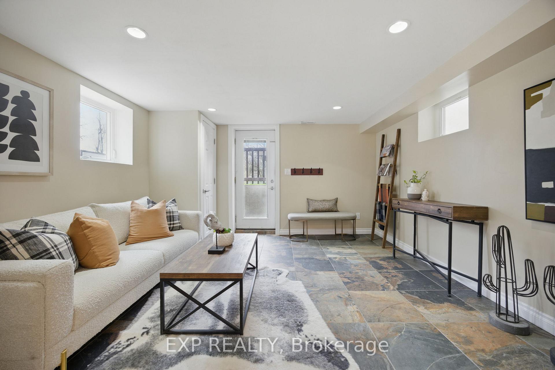 Photo 22 of 55 Don Valley Drive, Toronto, Broadview North — HOMEH