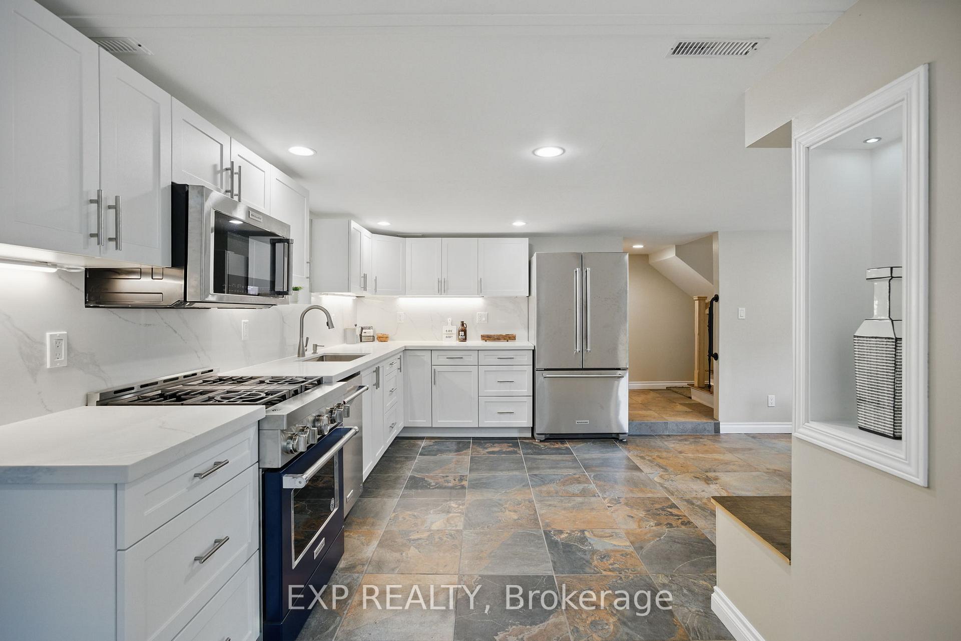 Photo 24 of 55 Don Valley Drive, Toronto, Broadview North — HOMEH