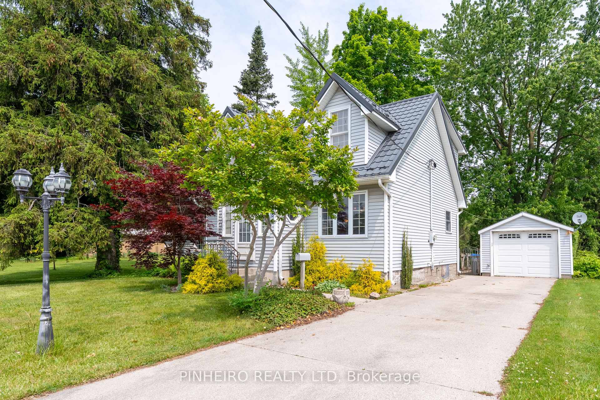 Photo 2 of 285 Front Street E, Strathroy-Caradoc, NE — HOMEH