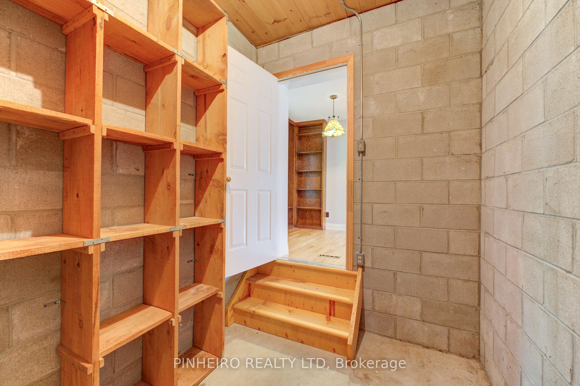 Photo 13 of 285 Front Street E, Strathroy-Caradoc, NE — HOMEH