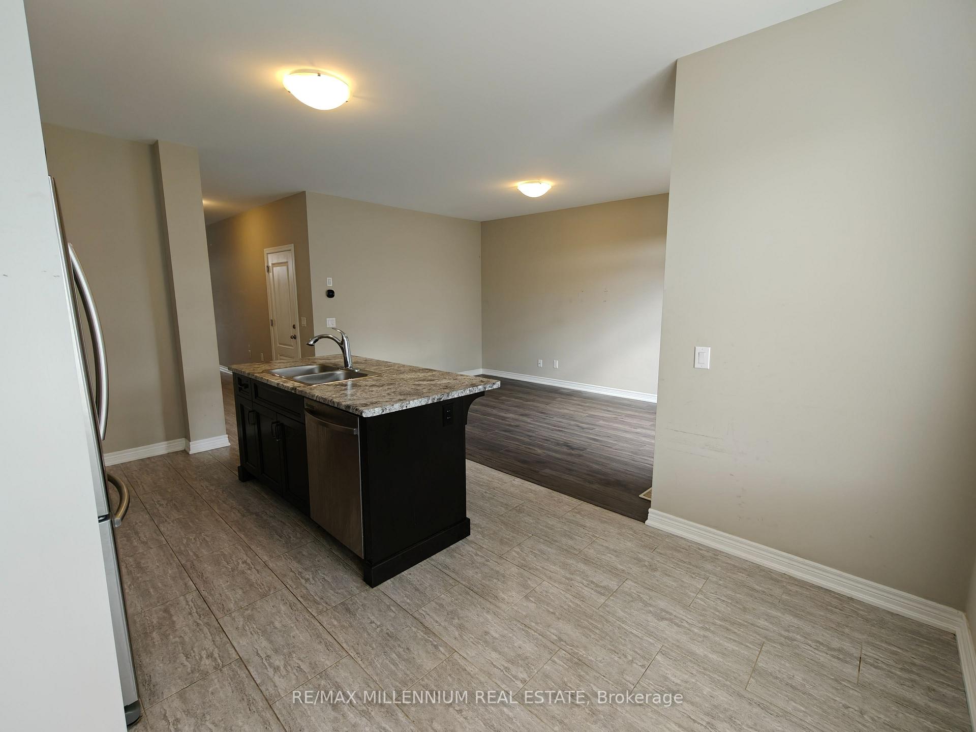 Photo 7 of 2 Damude Avenue, Thorold, Hurricane/Merrittville — HOMEH