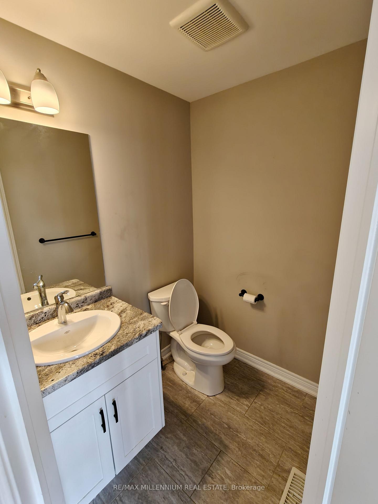 Photo 9 of 2 Damude Avenue, Thorold, Hurricane/Merrittville — HOMEH